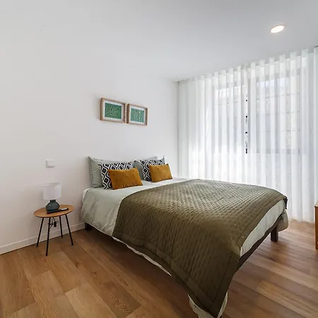 The Tiles Incl Parking By Sweet Apartment *