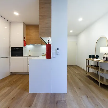 The Tiles Incl Parking By Sweet *